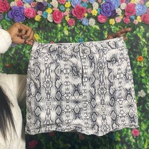 White snake skin patterned skirt